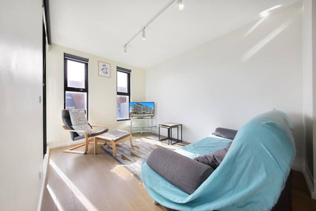 Top Location 2 BR Apt Amazing View & Free parking