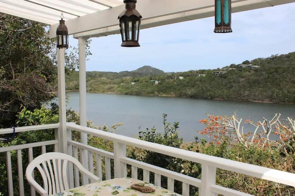Candelabra Cottage Perched on the Wild Coast - main view