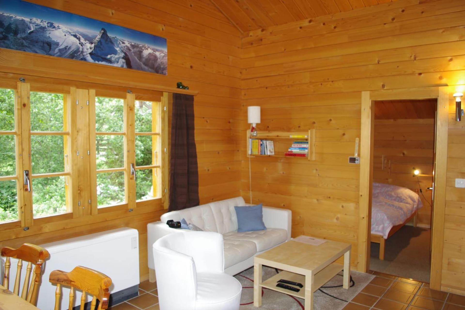 Le Bouvreuil Zinal, le VRAI petit chalet de vacances!