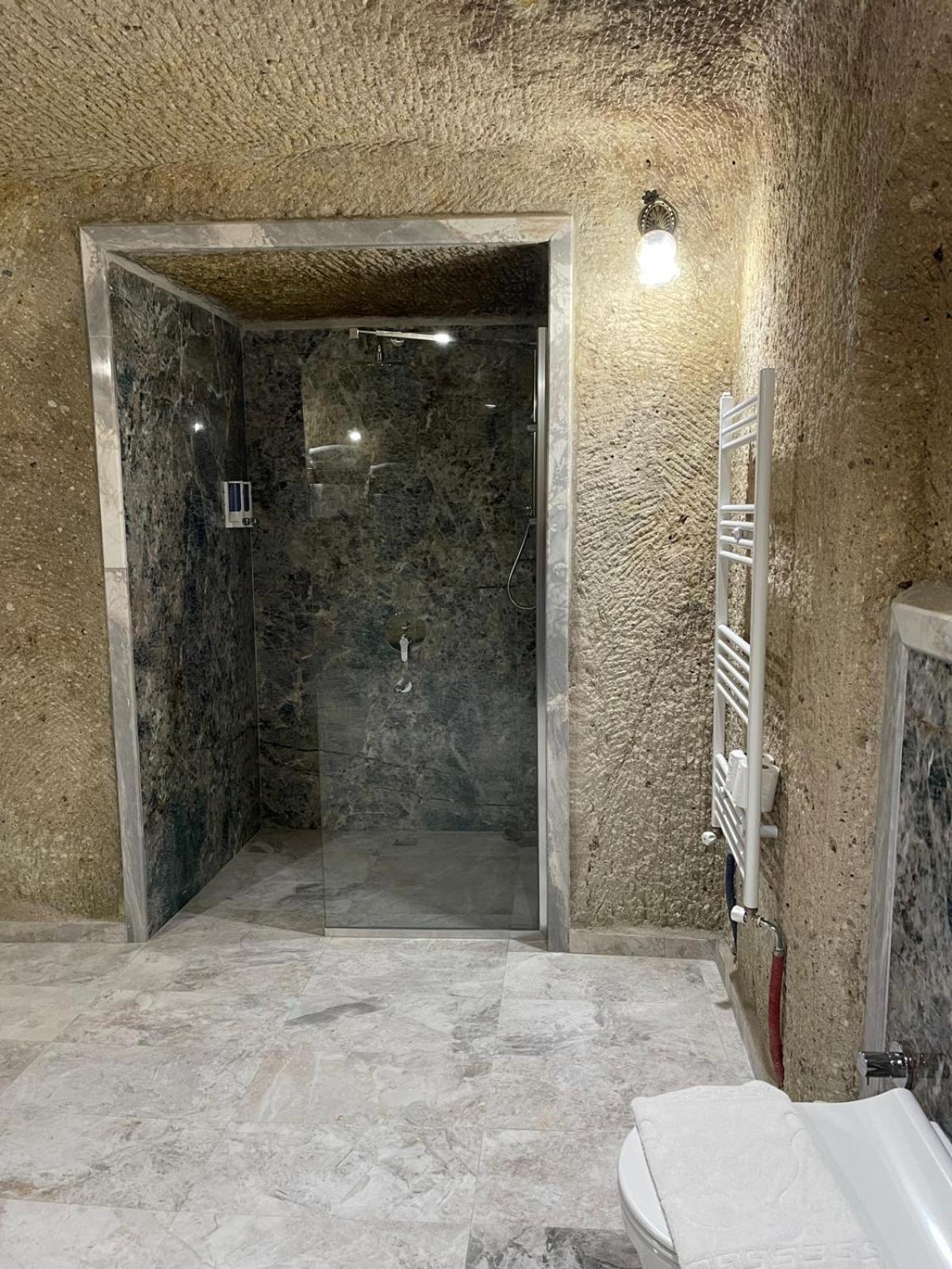 Cappadocia Empire Cave Hotel - Image 62