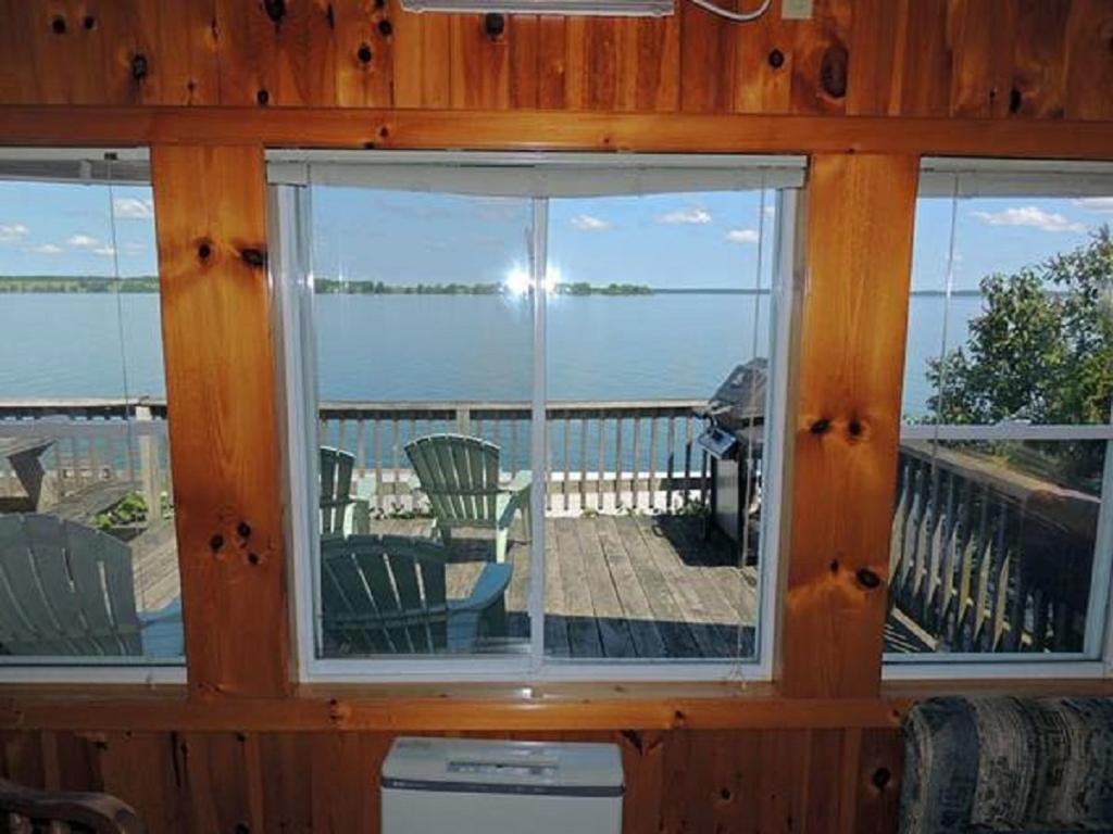 Angel Rock Waterfront Cottages