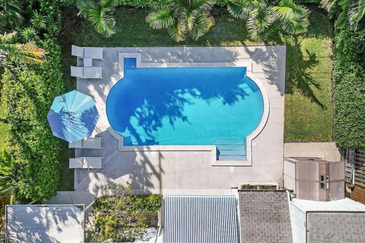 Tropical Tide Retreat