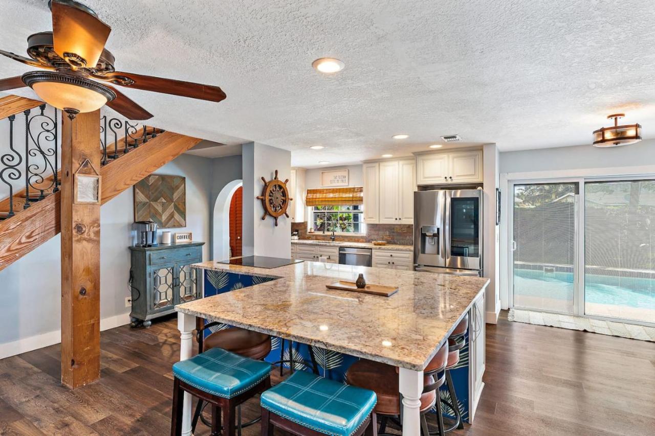 Palm Paradise Retreat