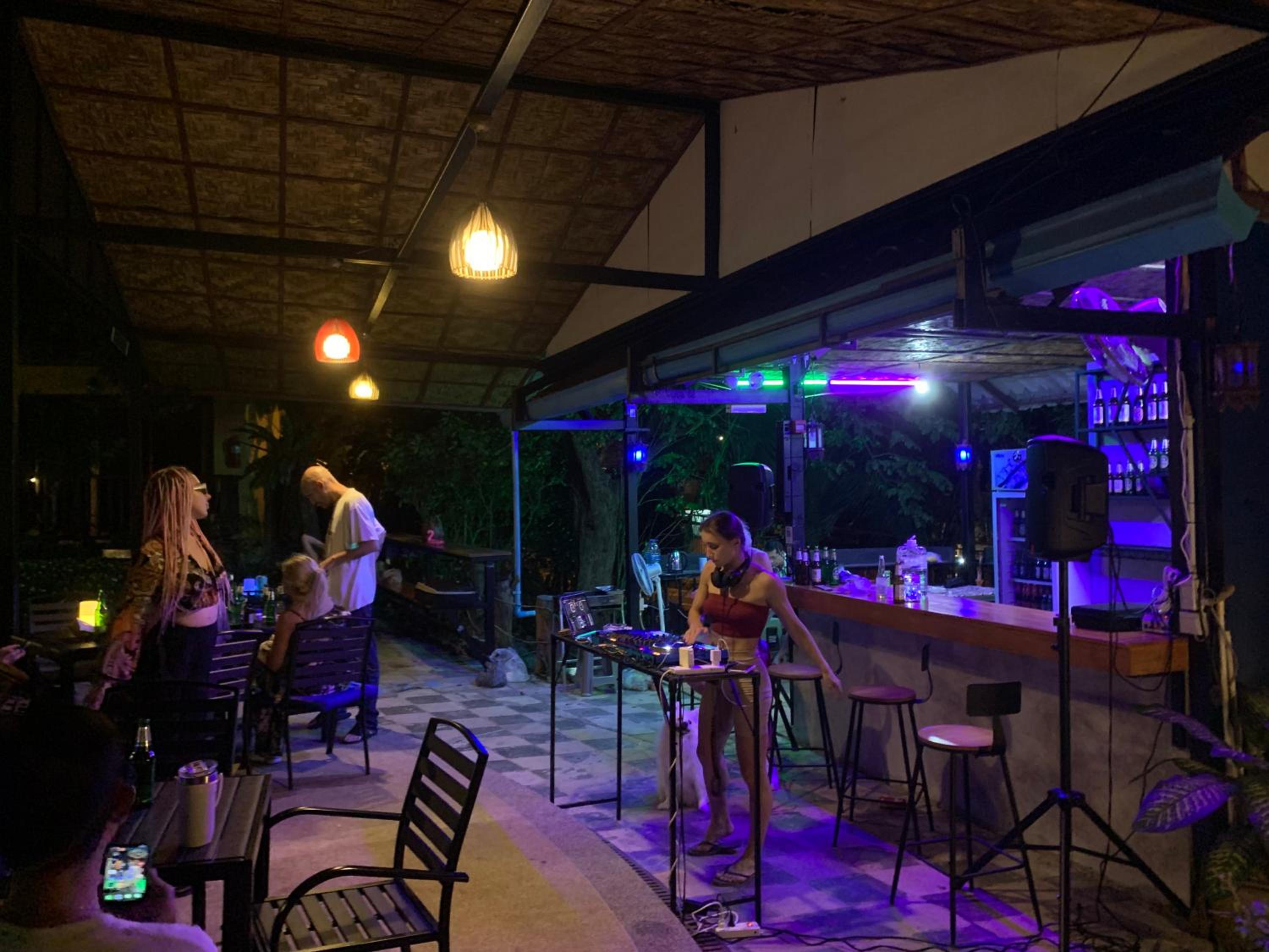 patong beautiful pool villa