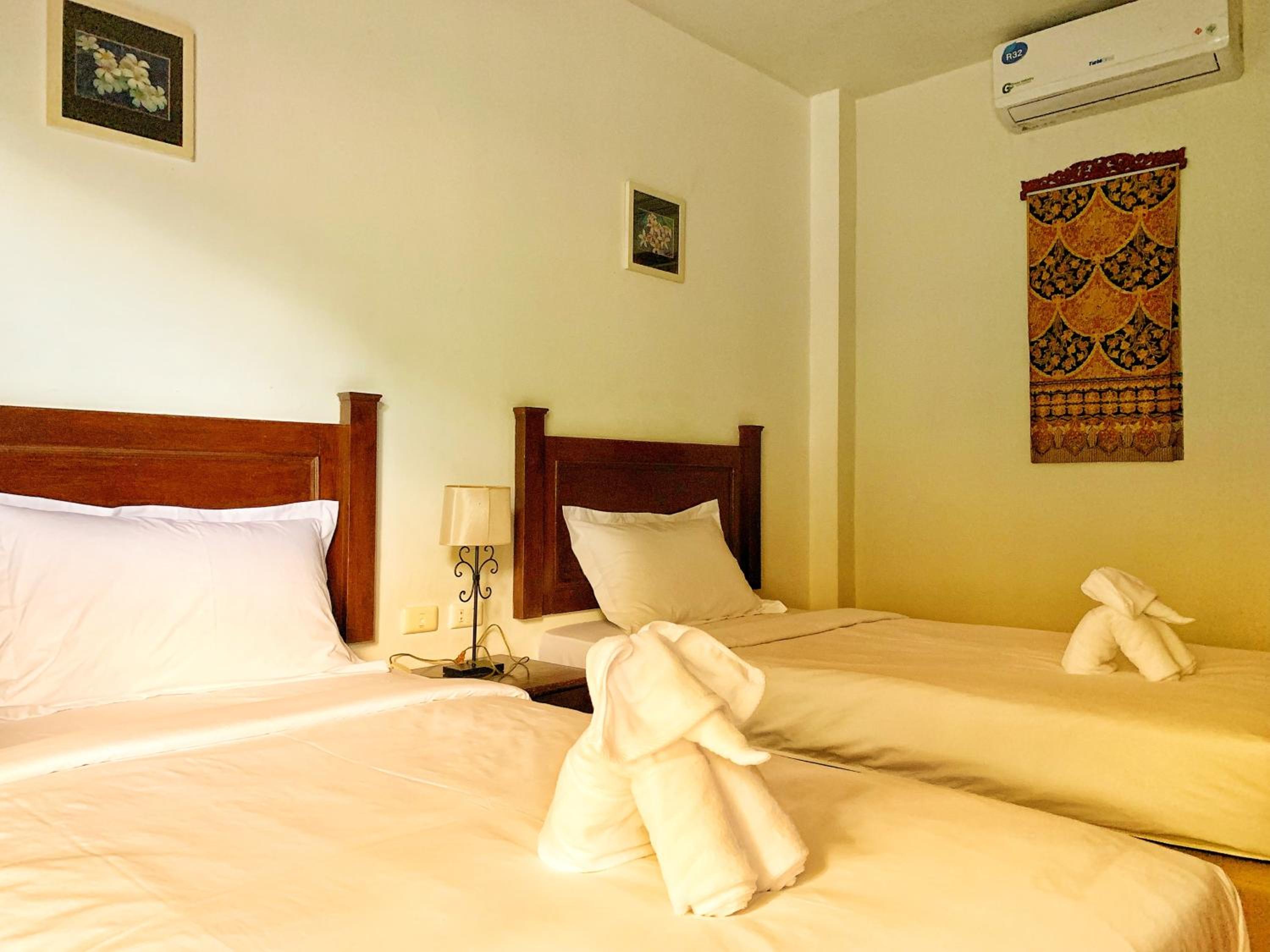 patong beautiful pool villa