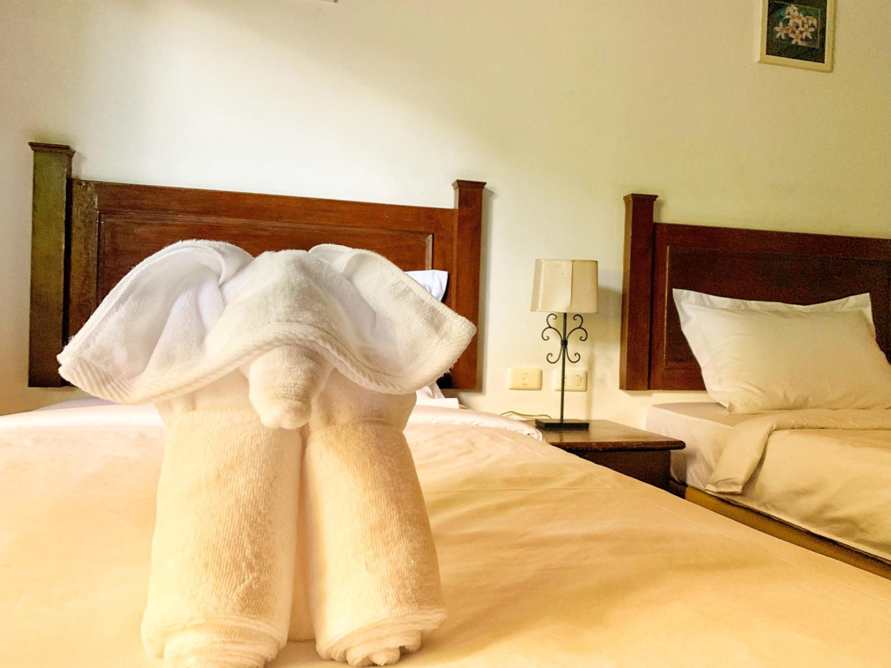patong beautiful pool villa