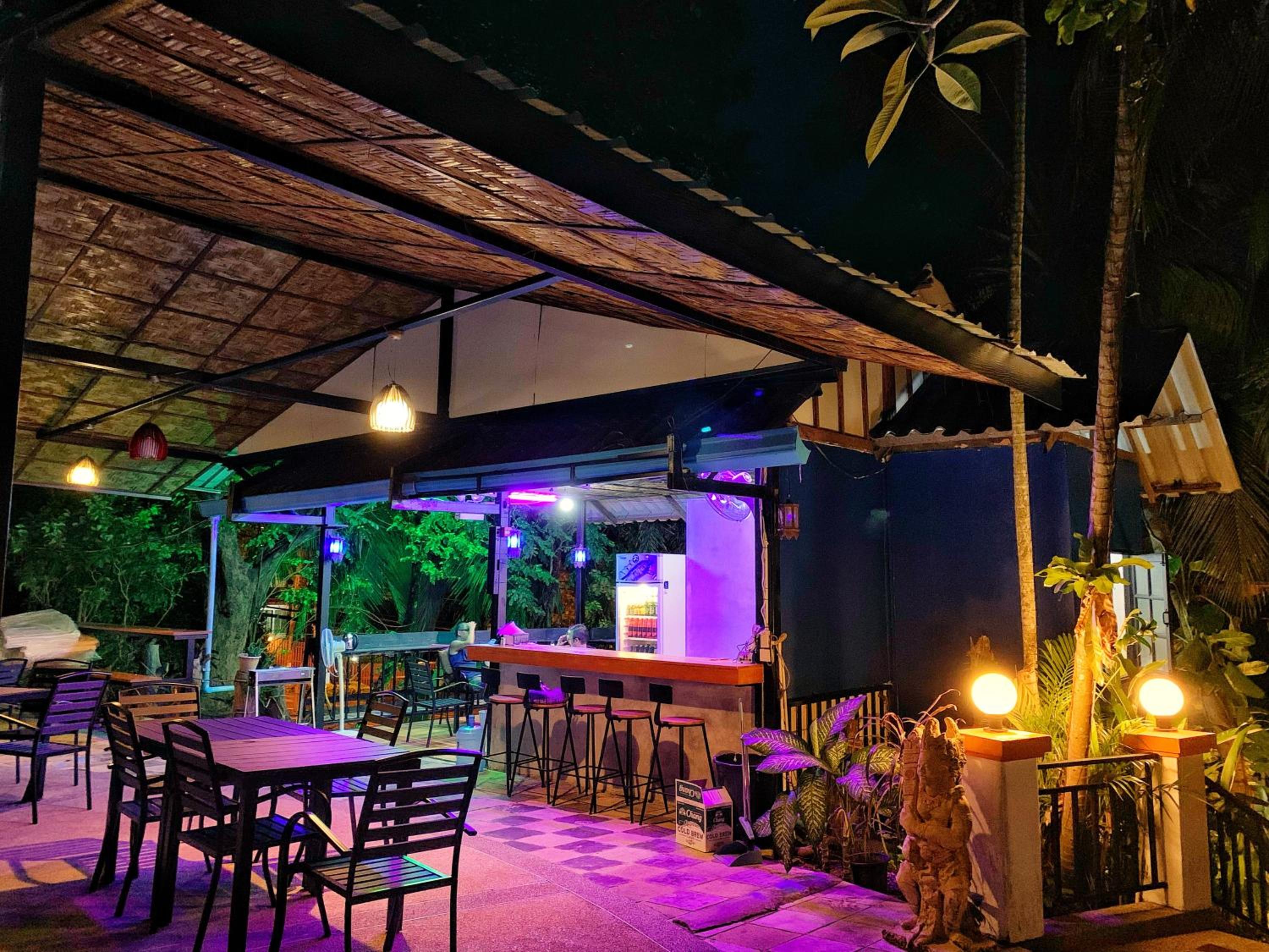 patong beautiful pool villa