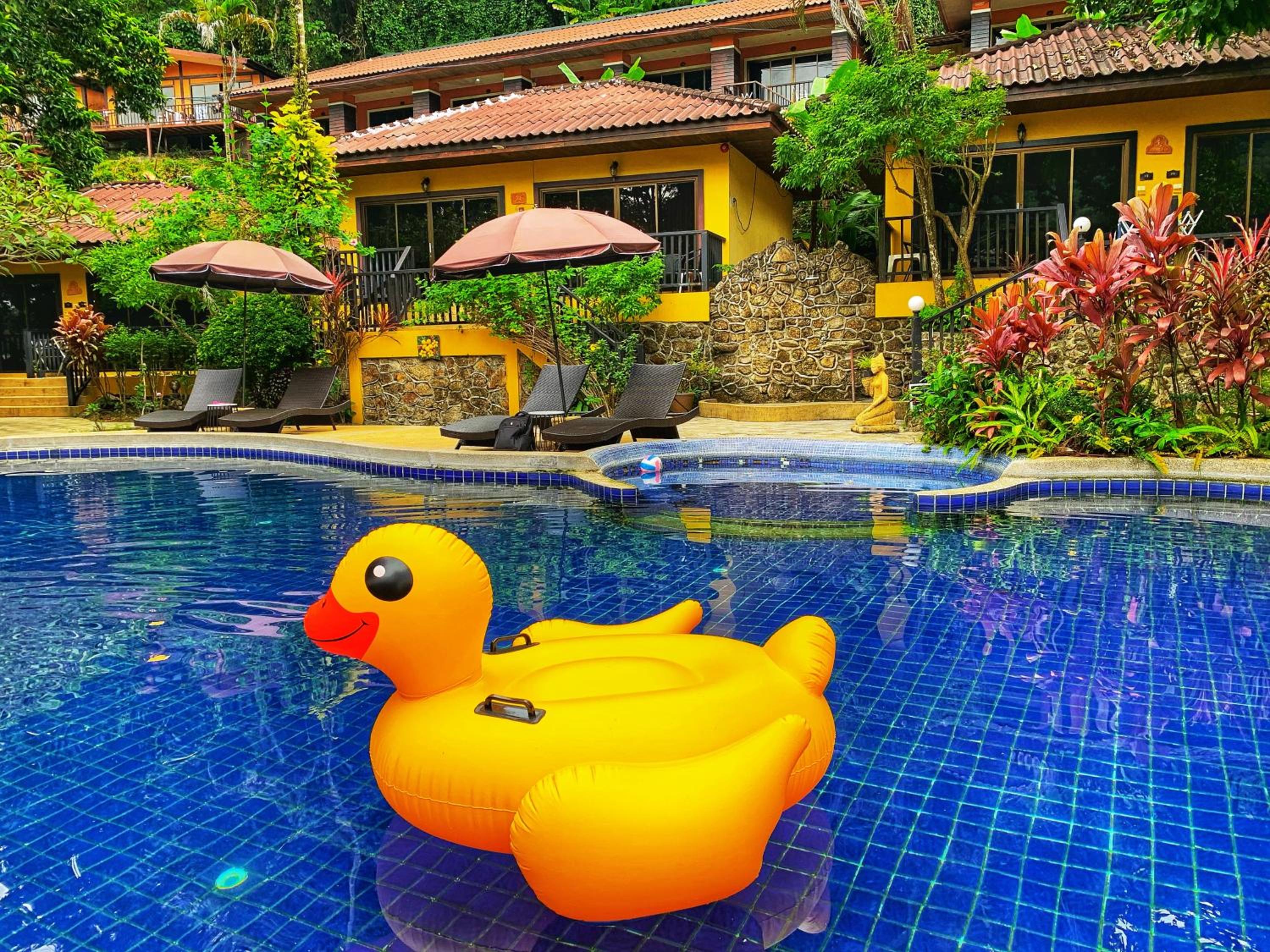 patong beautiful pool villa