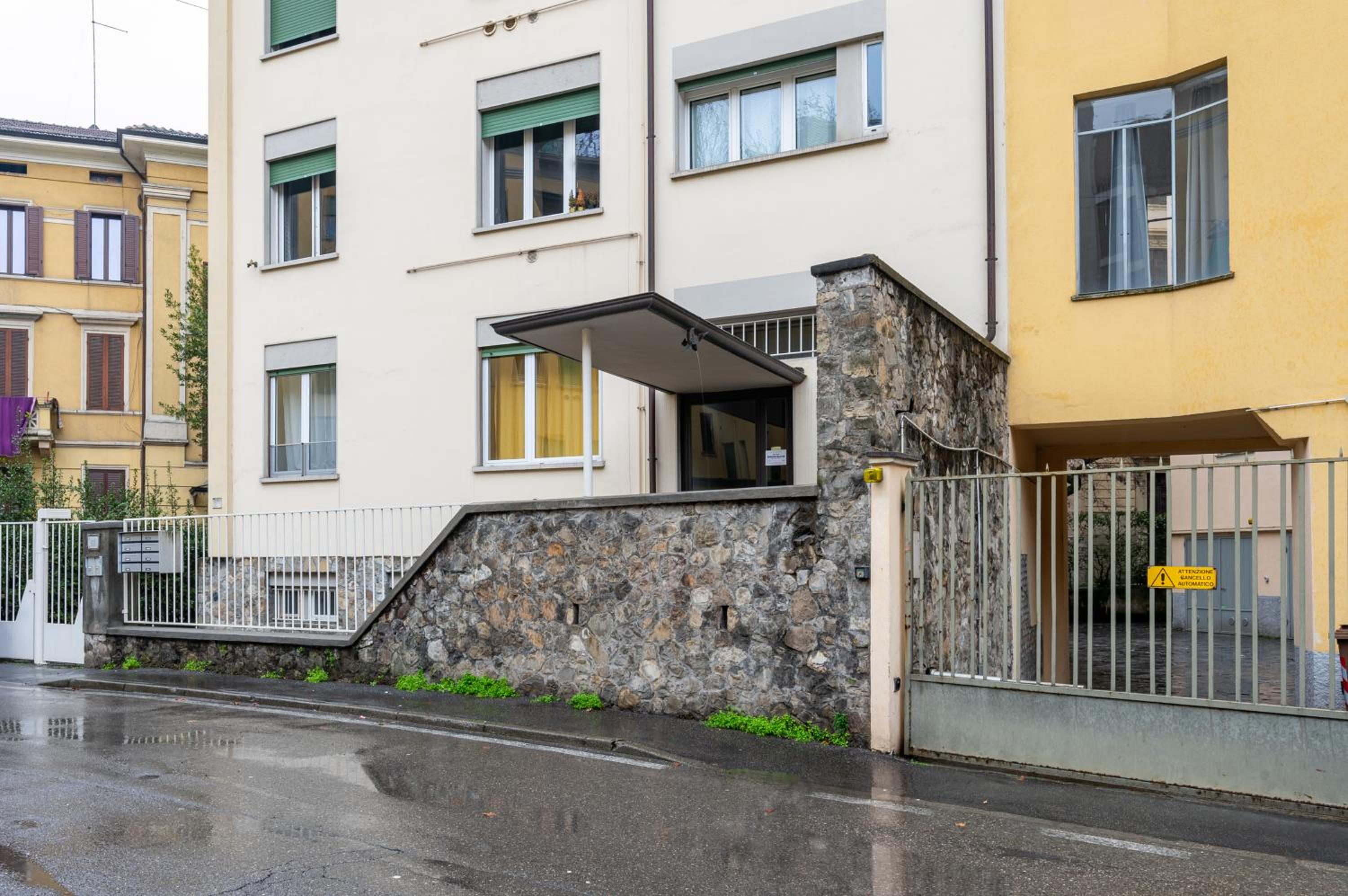 Parma Centro-Stazione Express Apartment