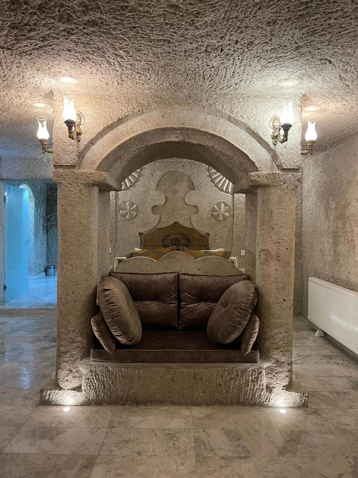 Cappadocia Empire Cave Hotel - Image 51
