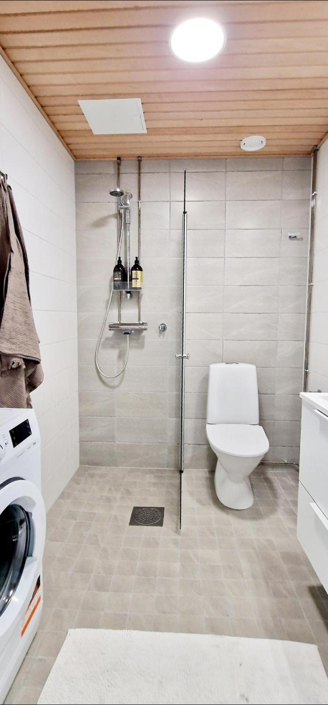 Modern apartment near Tampereen Messukeskus, with own private and free parking