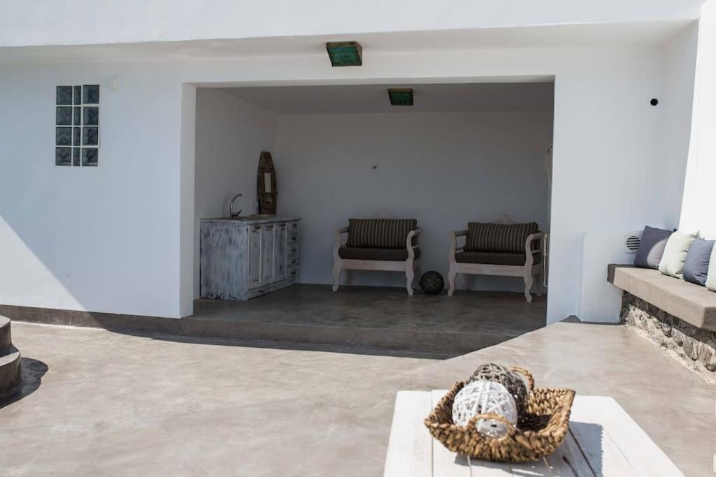 The Grand Cave House of Santorini view 3