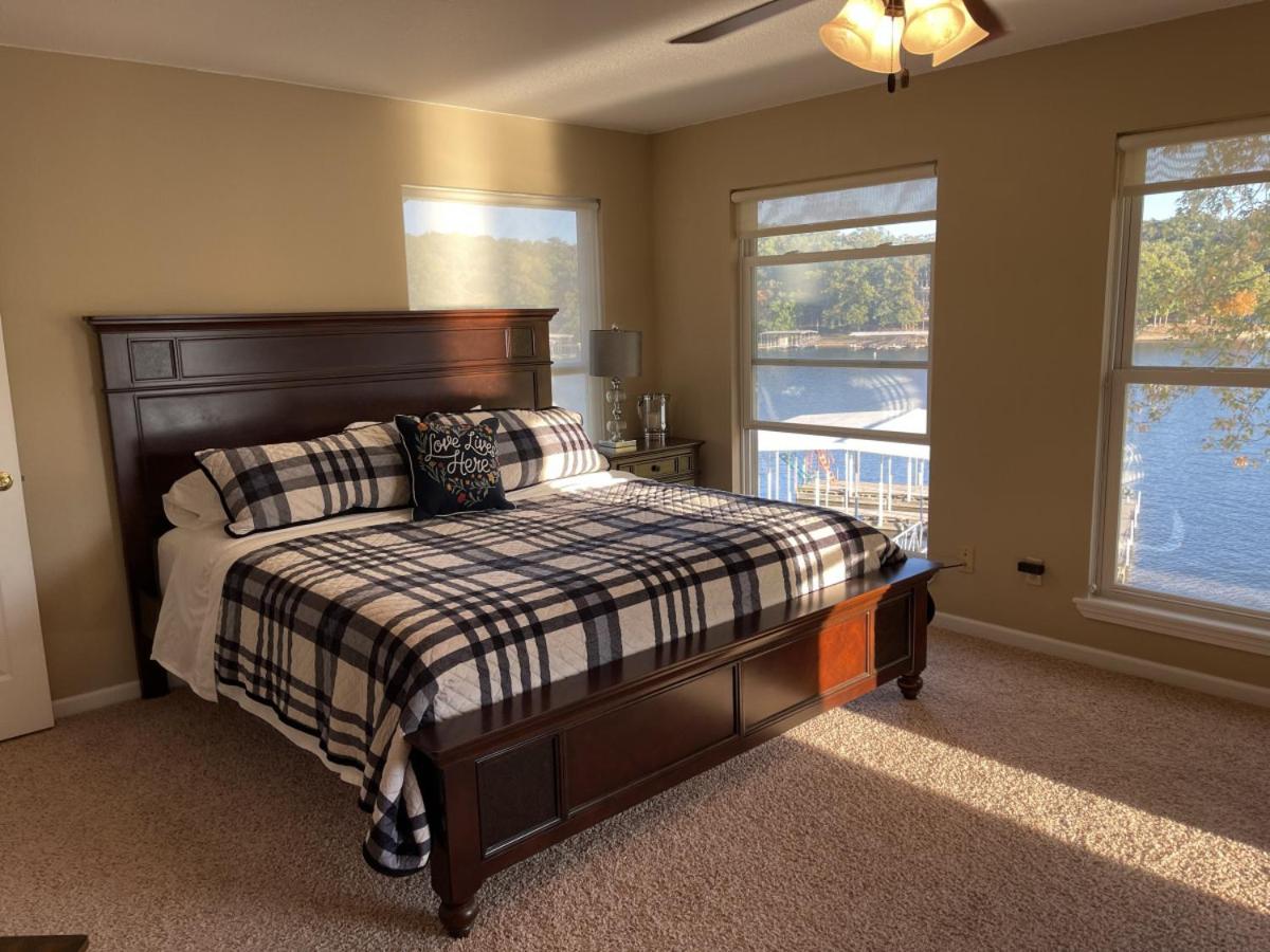 5 Bedroom on Lake of the Ozarks view 4