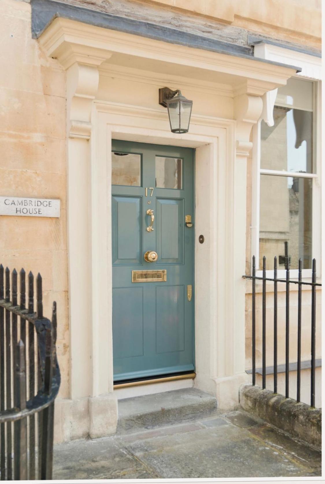 Cambridge House