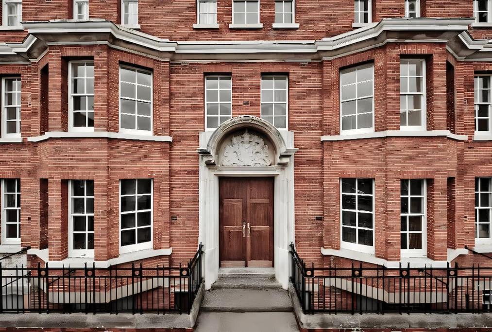 Luxury, Spacious 2 Bed flat in London