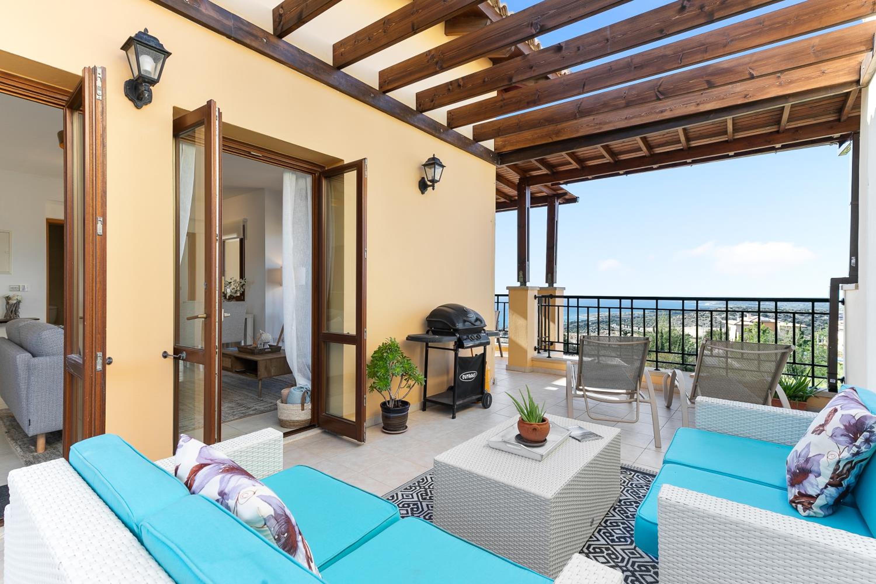 1 bedroom Apartment Pyrgos with beautiful sea and sunset views, Aphrodite Hills Resort view 2