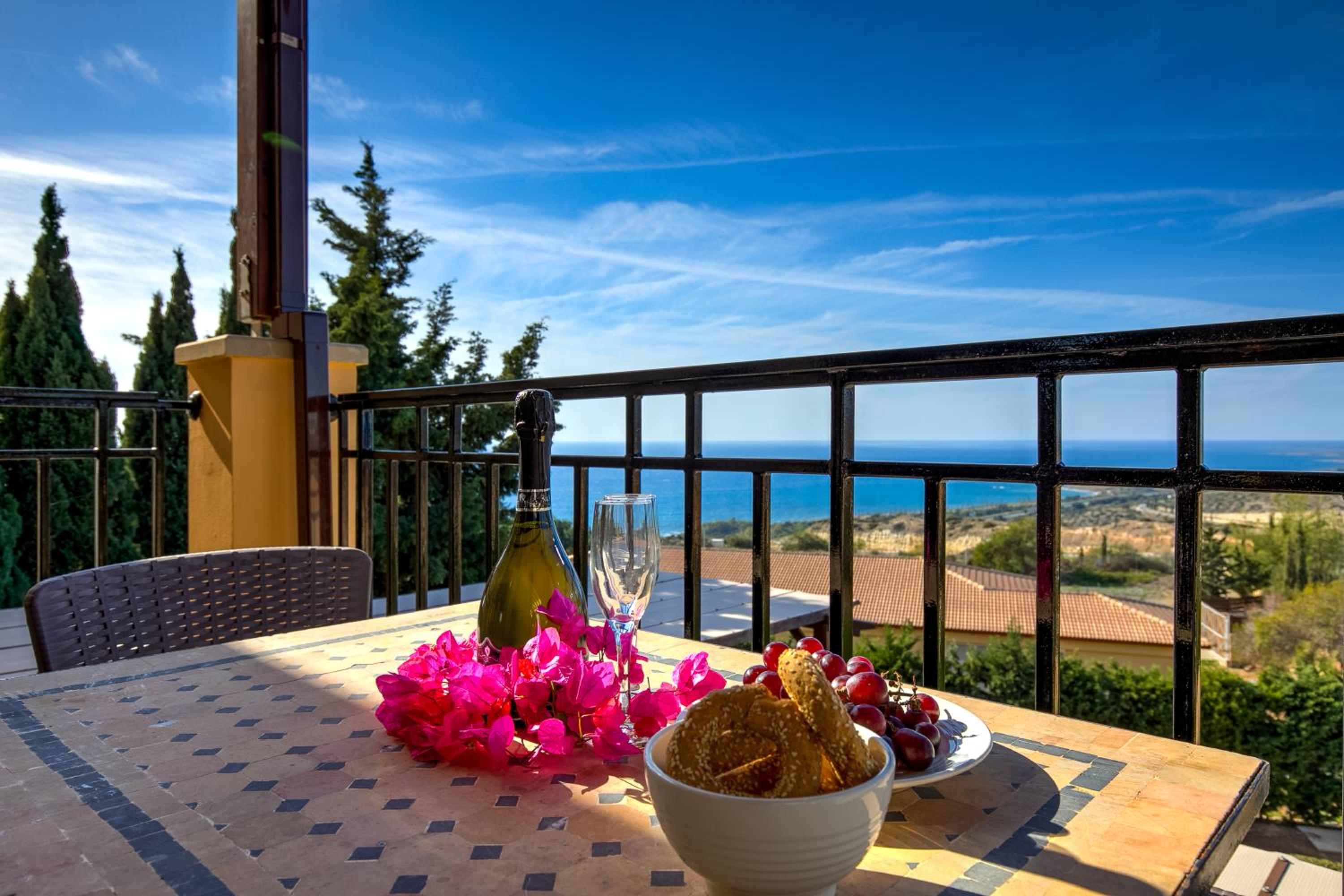 1 bedroom Apartment Pyrgos with beautiful sea and sunset views, Aphrodite Hills Resort view 4
