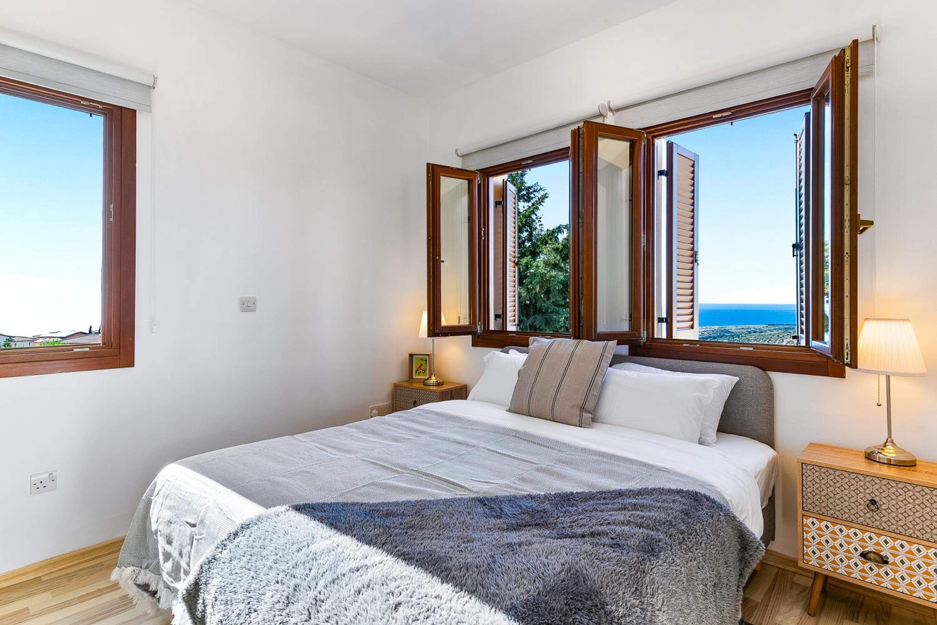 1 bedroom Apartment Pyrgos with beautiful sea and sunset views, Aphrodite Hills Resort view 3