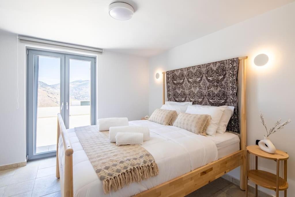 Kea 360 VILLAS- Dionysos Den photo 2