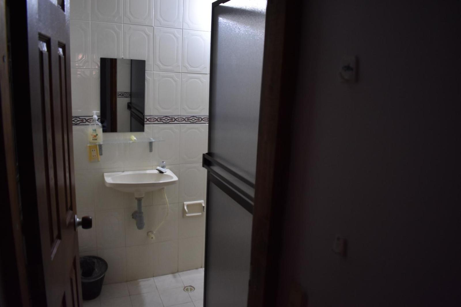 HOSTAL BAUTAN