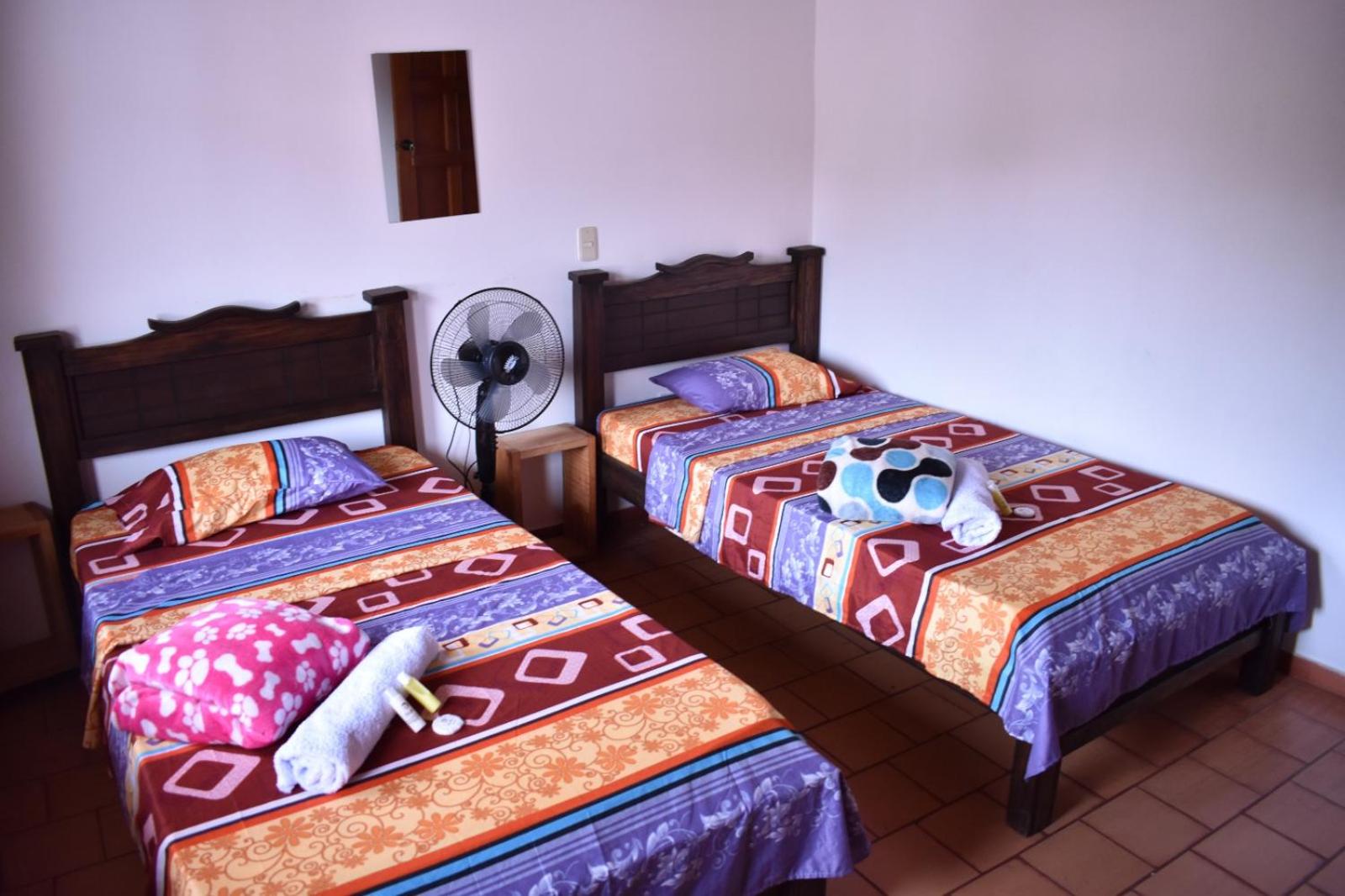 HOSTAL BAUTAN