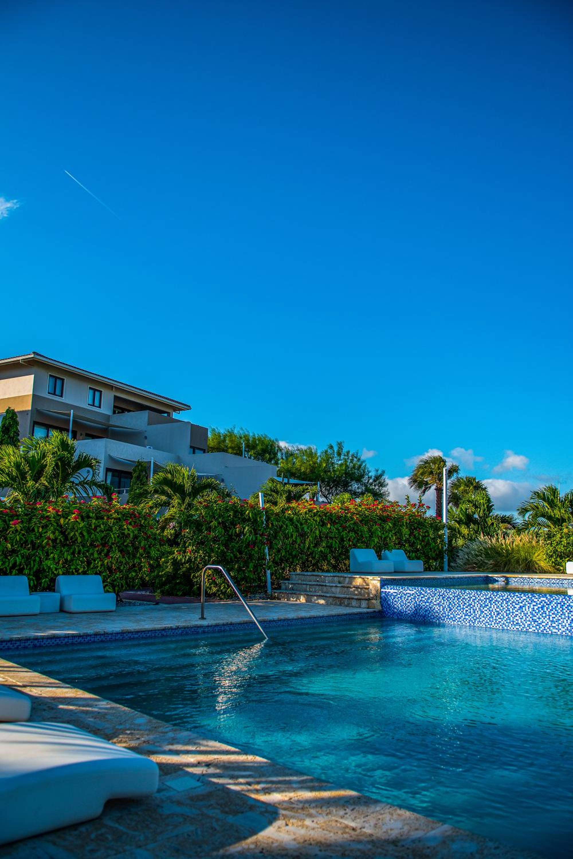 Blauw Geluk II - At Blue Bay Curaçao