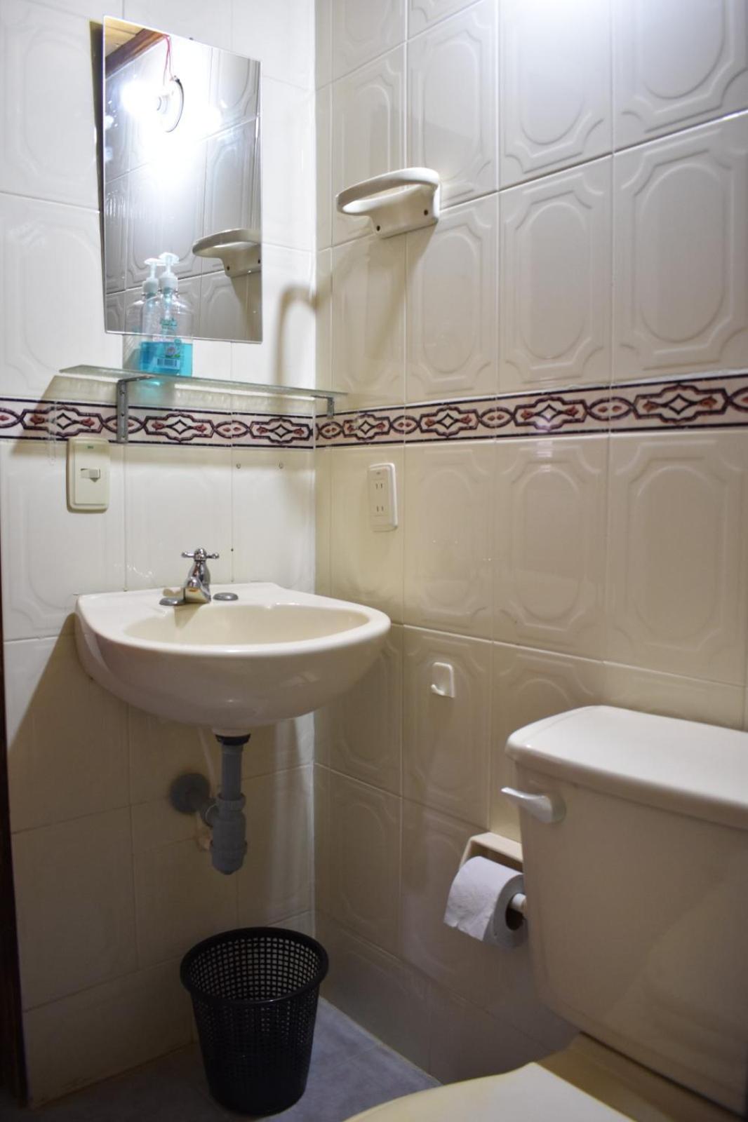 HOSTAL BAUTAN