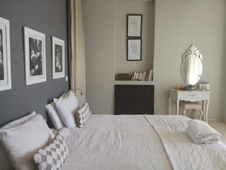 hotel room