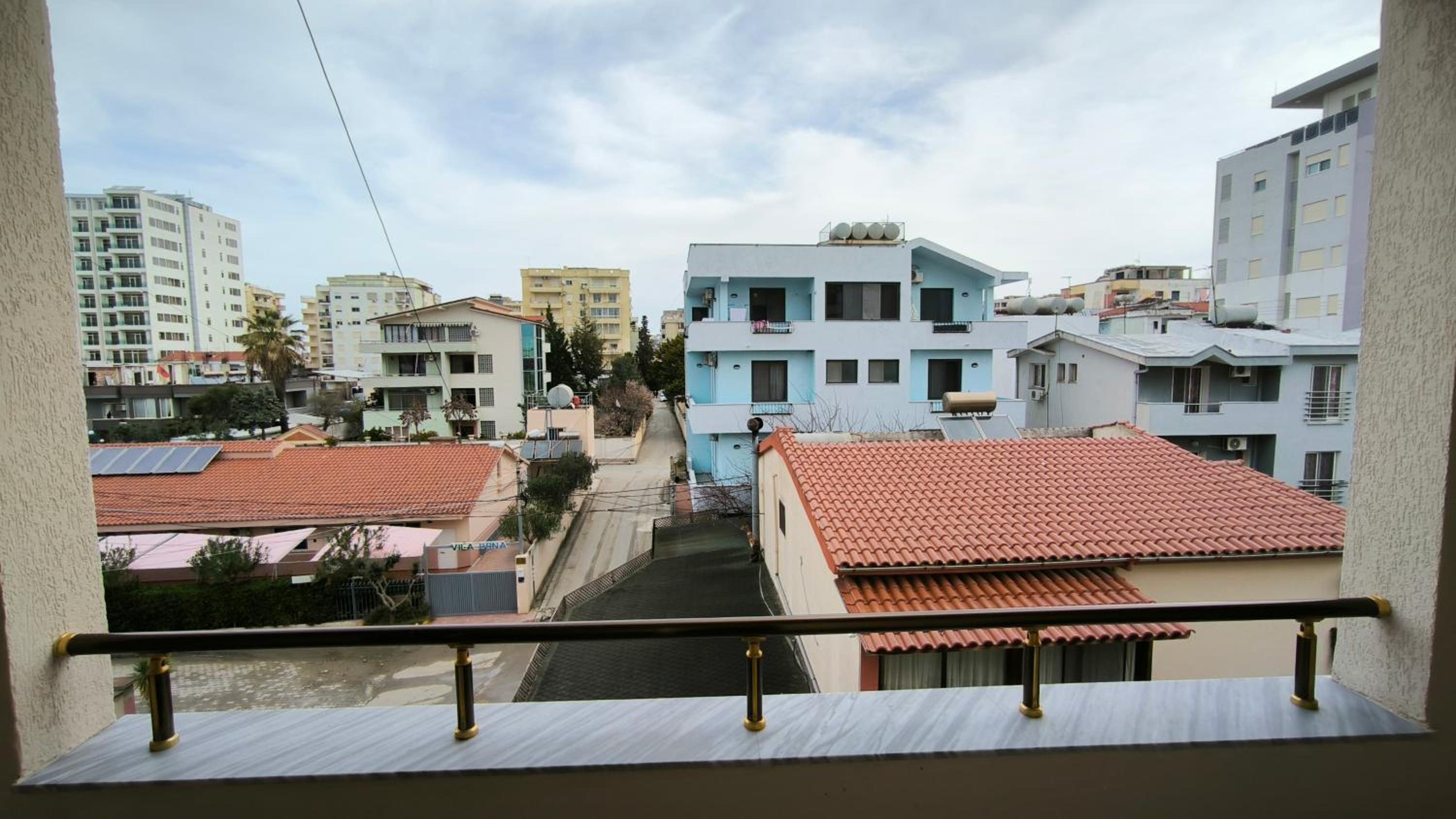 Albi 2 bedroom apartment on the beach