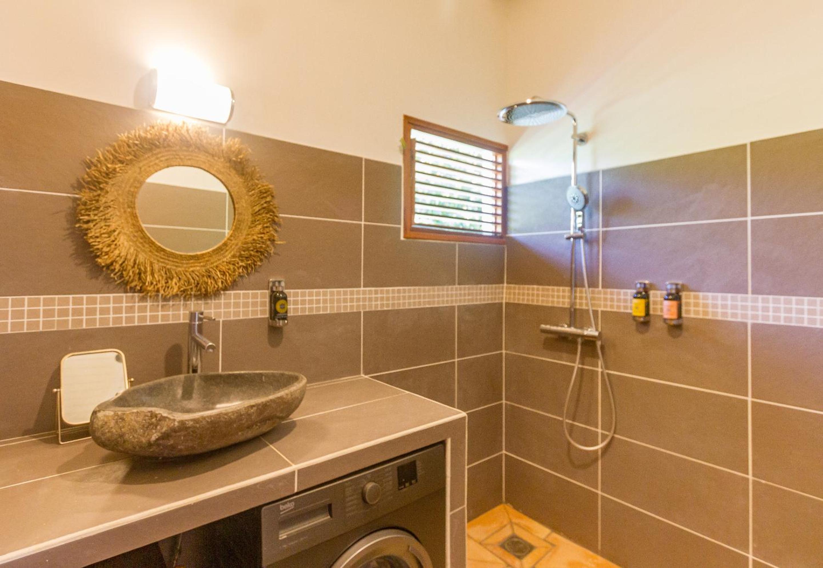 Villa Marie By Habitation Saint Charles view 3