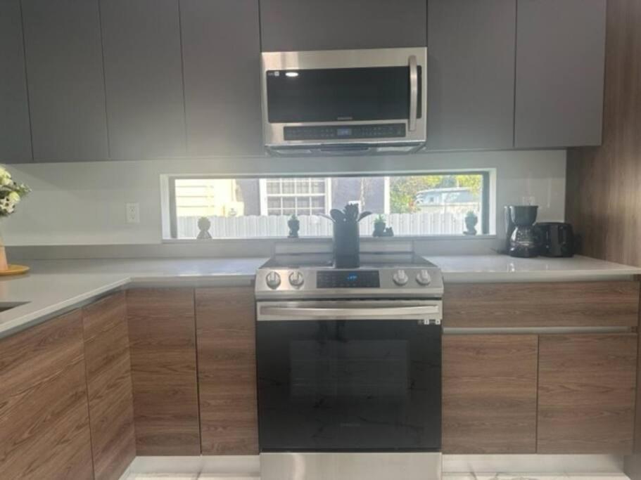 Luxe 3bed 3 bath minutes from Wynwood & design art district