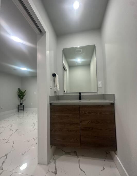 Luxe 3bed 3 bath minutes from Wynwood & design art district