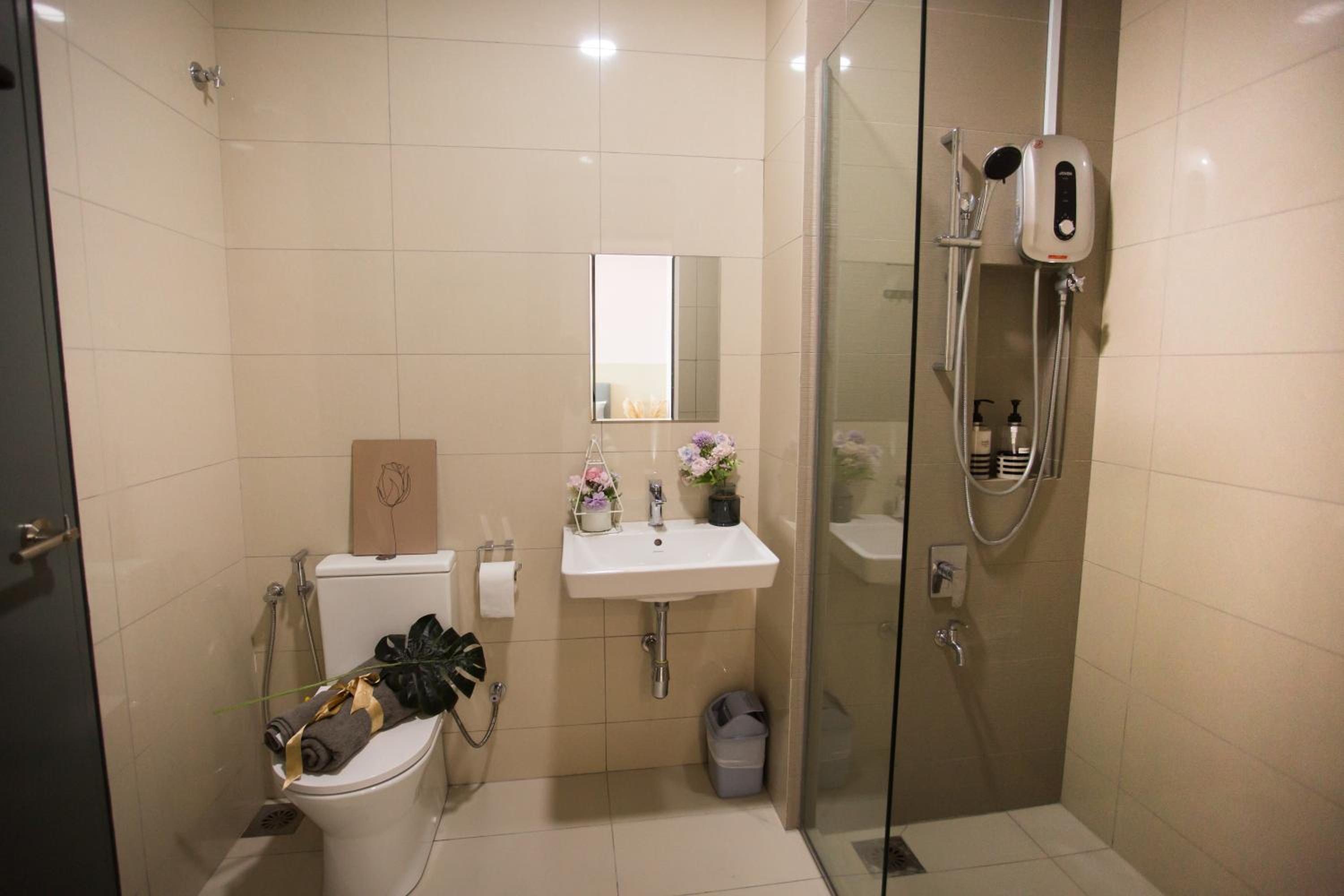 Paradigm Residence By The one - upstair of paradigm mall JB