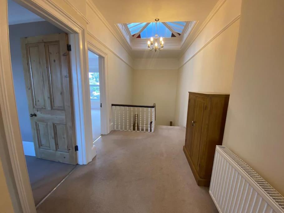 Dog friendly home close to the beach and the town