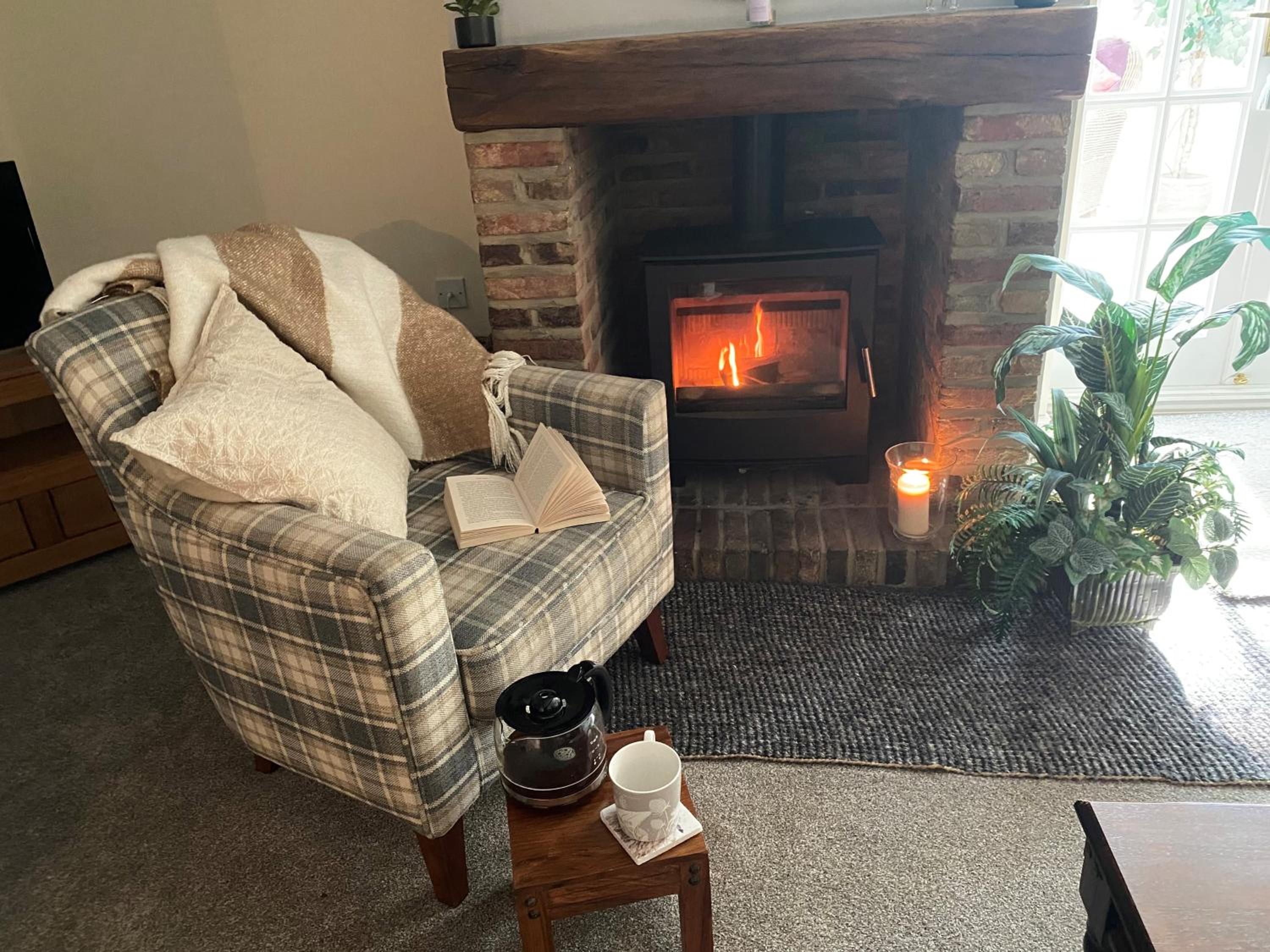 Serene Yorkshire Wolds Cottage Sleeps 6 EV