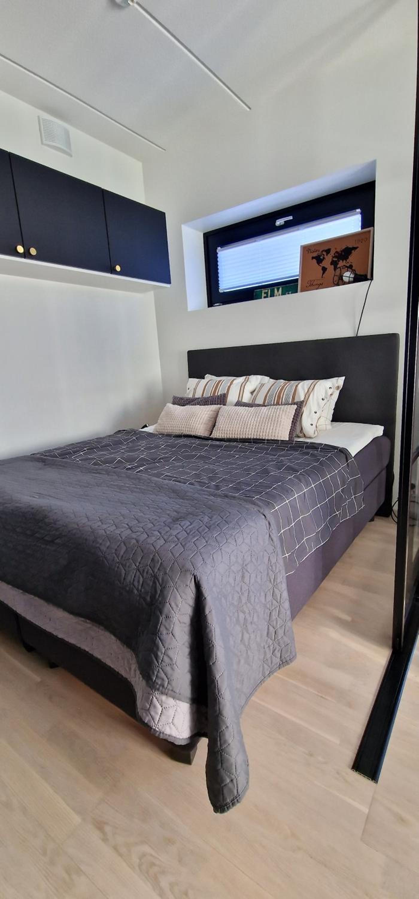 Modern apartment near Tampereen Messukeskus, with own private and free parking