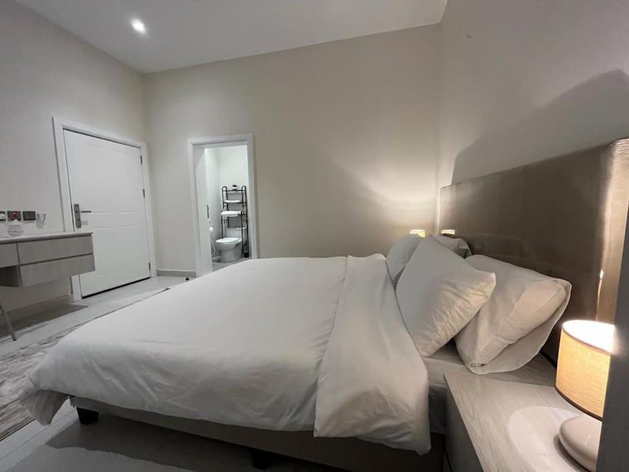 Madinah Valley Residency Room 14 view 3