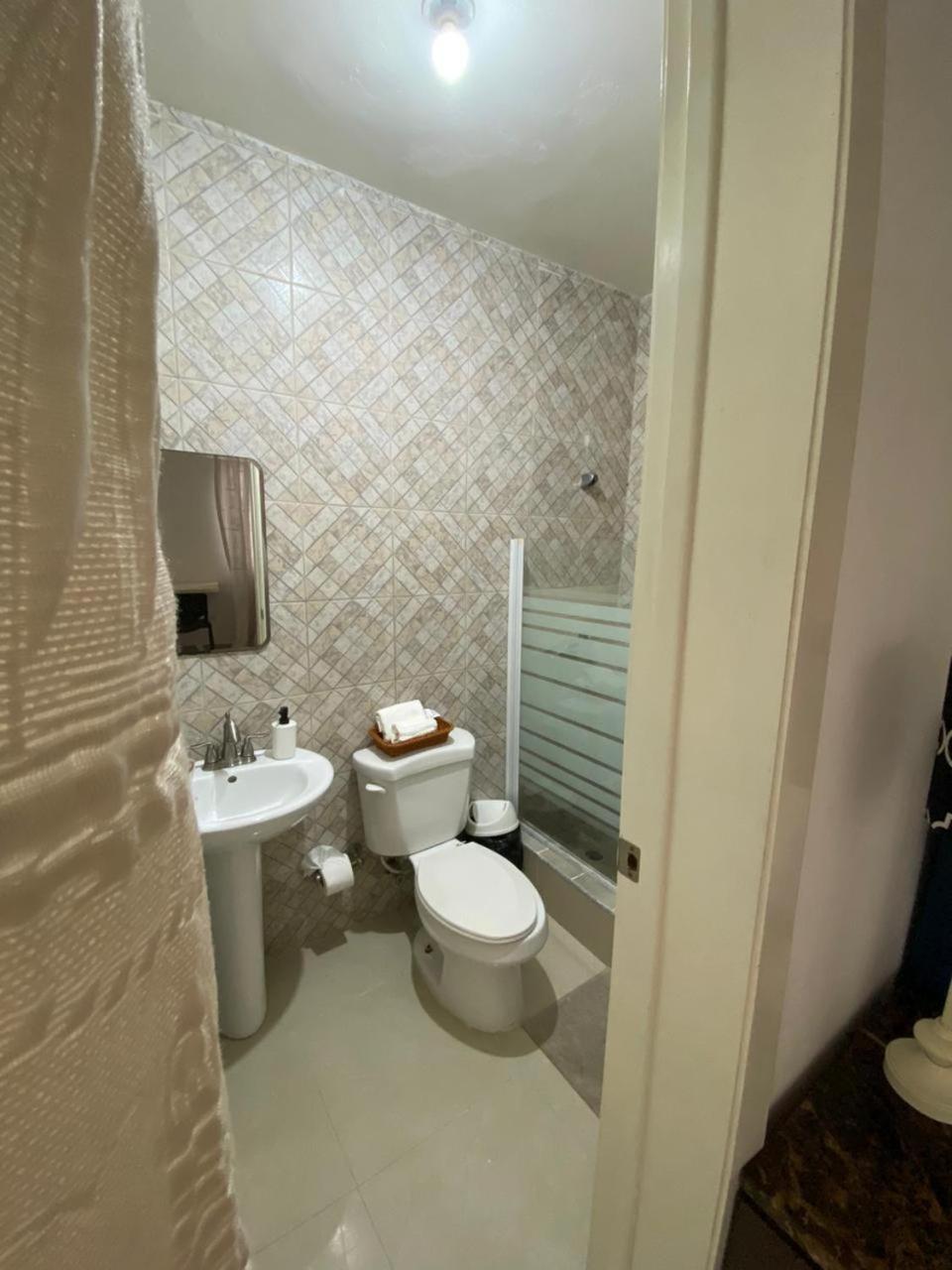 Juan Dolio Vacations - D' Franchesis Hostal - Property Image 87