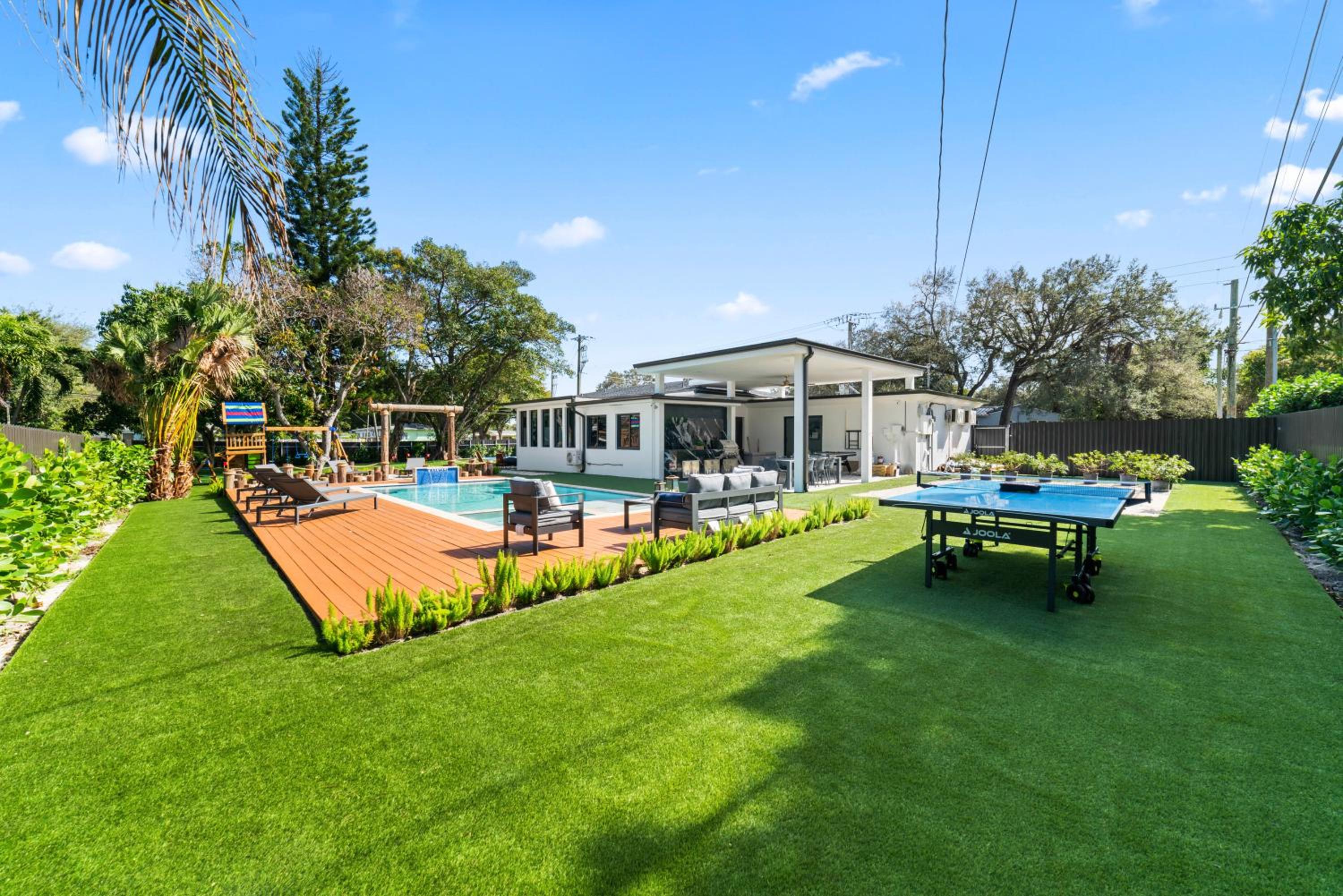 Full Amenities Big House Miami Pool Jacuzzi 6BR L64