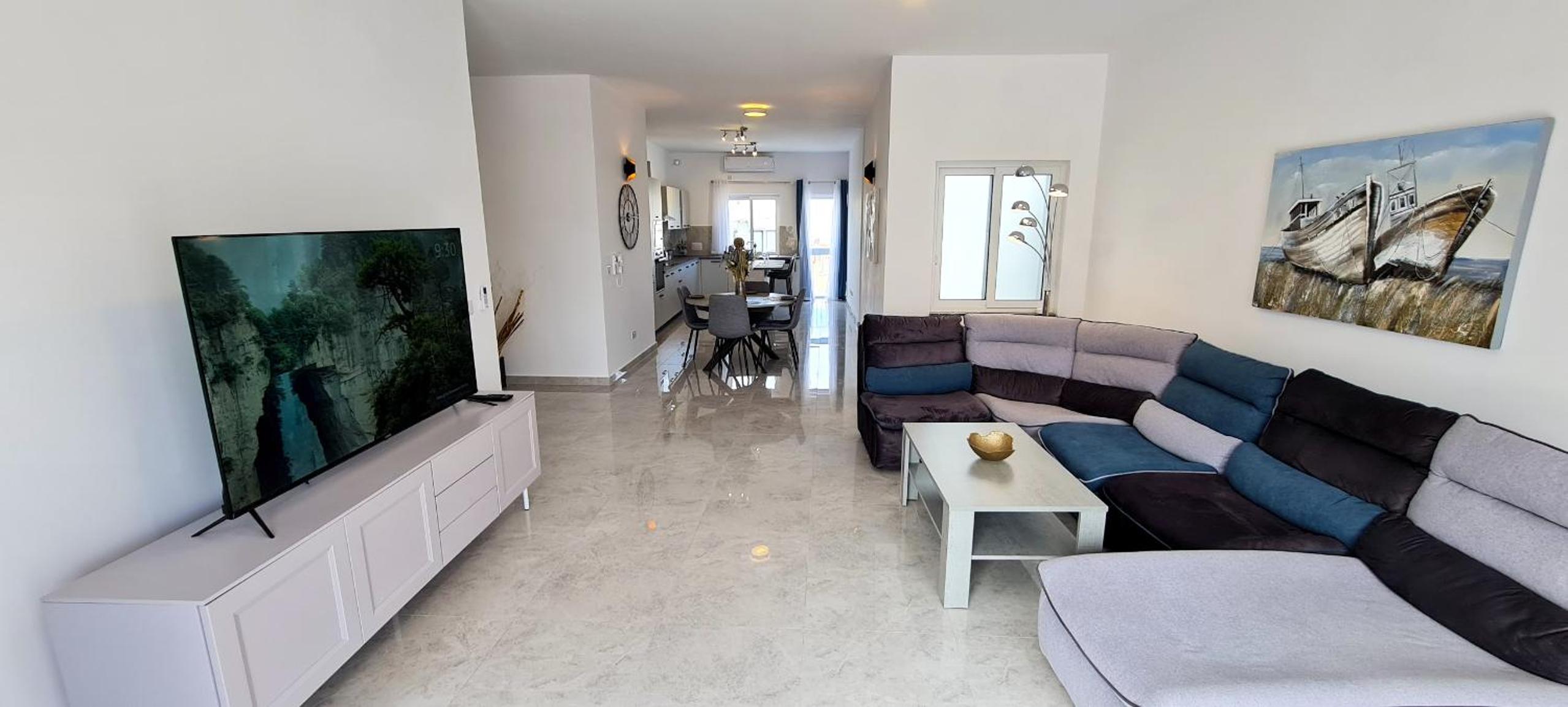 Seaside Serenity - Luxe Penthouse - near the beach by QuickTrips