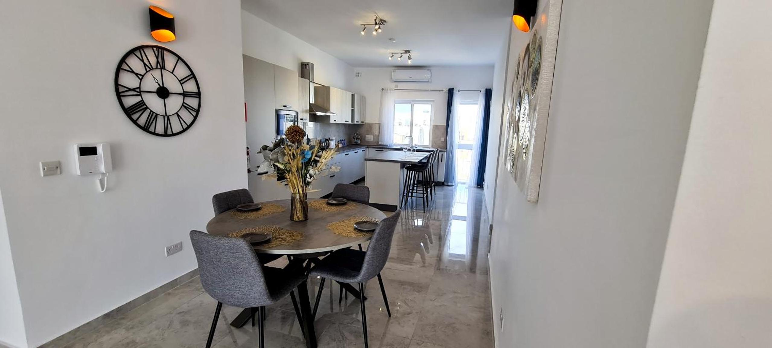 Seaside Serenity - Luxe Penthouse - near the beach by QuickTrips, photo 31