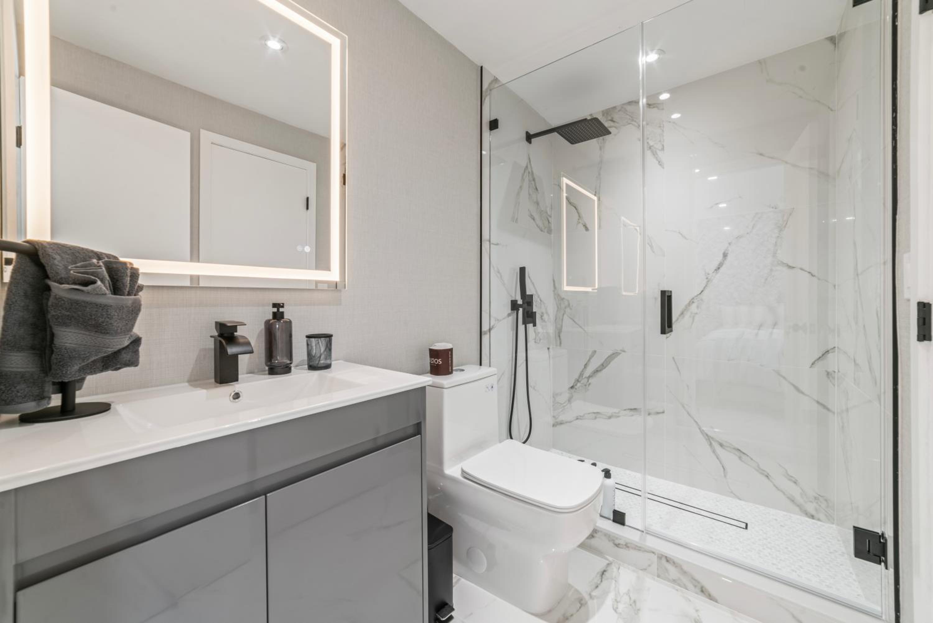 Full Amenities Big House Miami Pool Jacuzzi 6BR L64