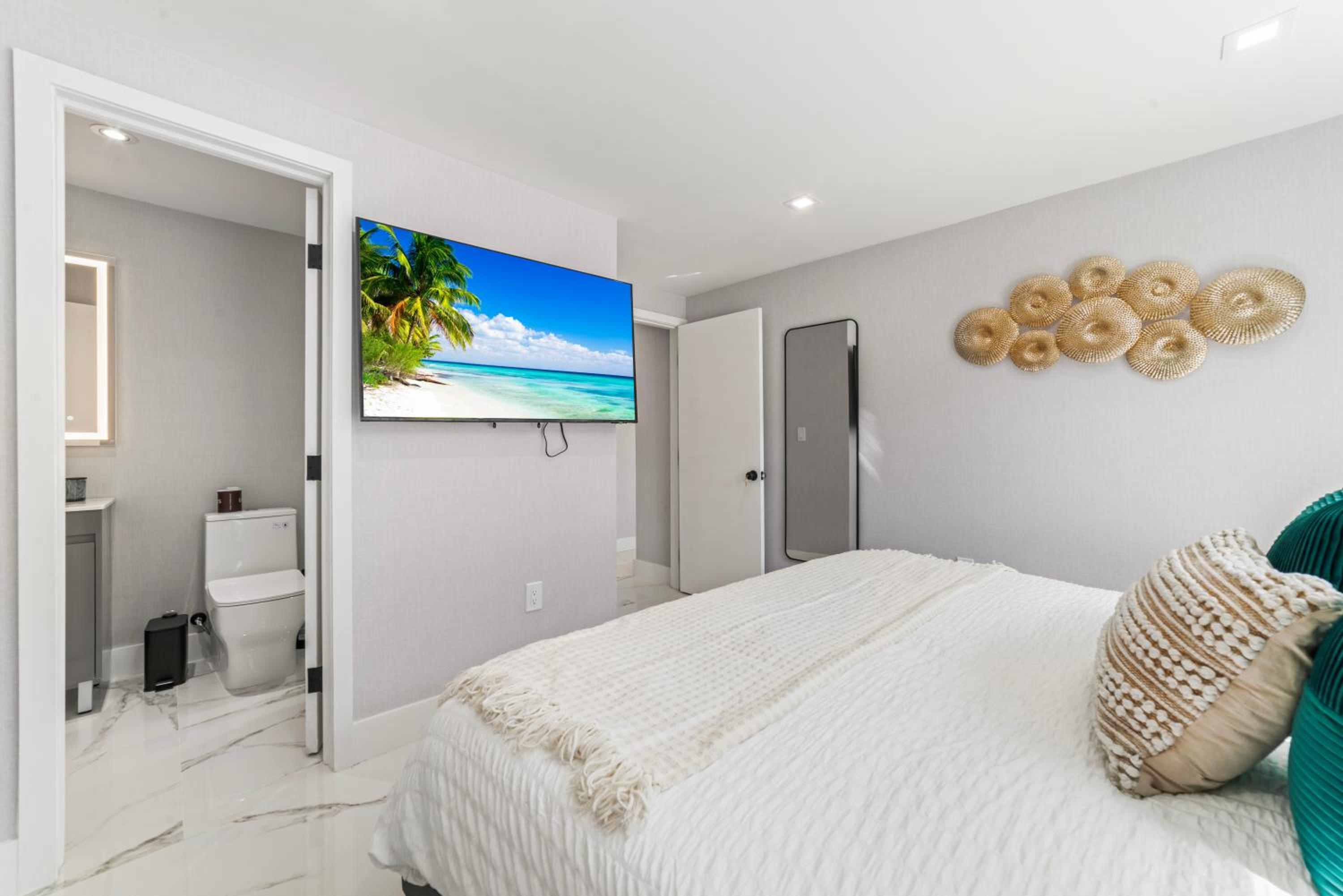 Full Amenities Big House Miami Pool Jacuzzi 6BR L64