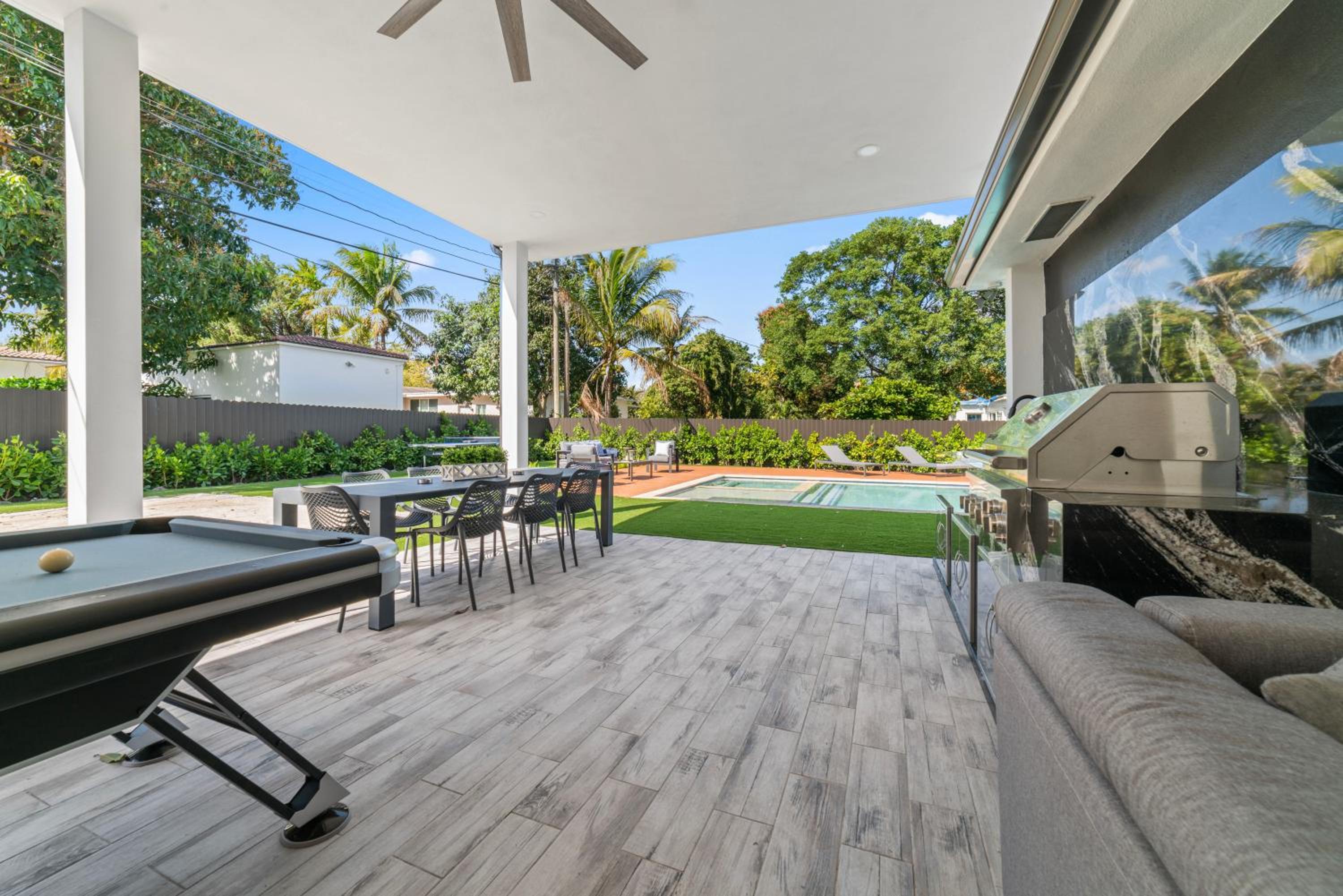 Full Amenities Big House Miami Pool Jacuzzi 6BR L64