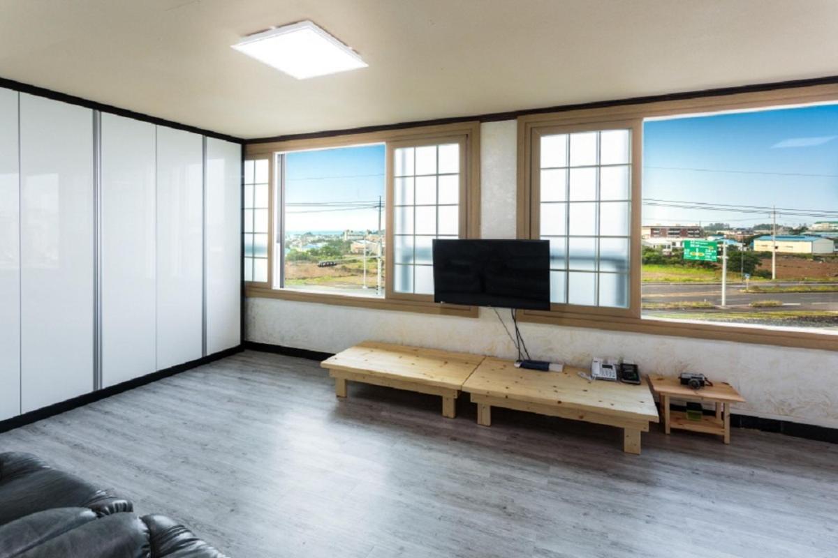 Jeju Wayo Pension