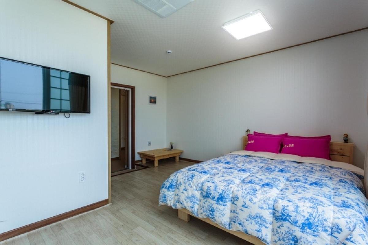 Jeju Wayo Pension