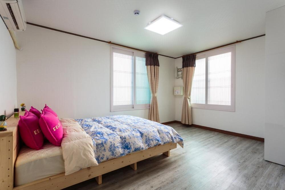Jeju Wayo Pension