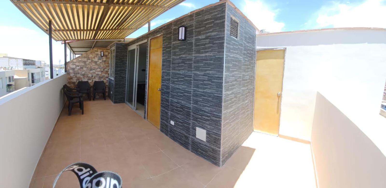 Apartamento duplex, con terraza y vista de Chiclayo