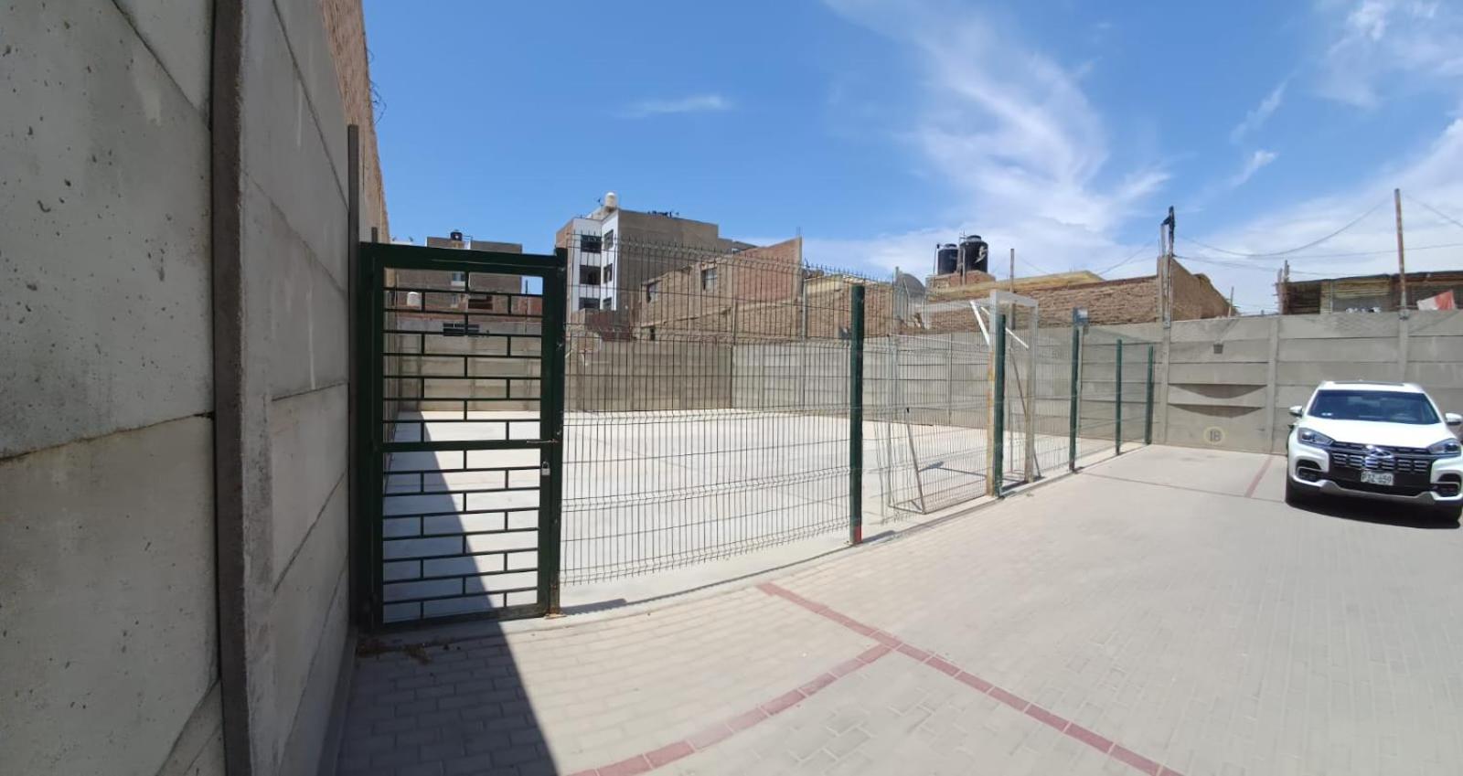 Apartamento duplex, con terraza y vista de Chiclayo