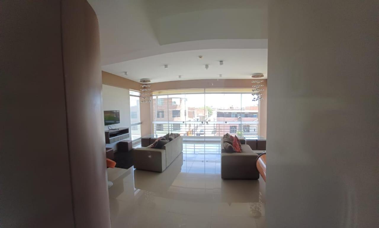 Apartamento duplex, con terraza y vista de Chiclayo
